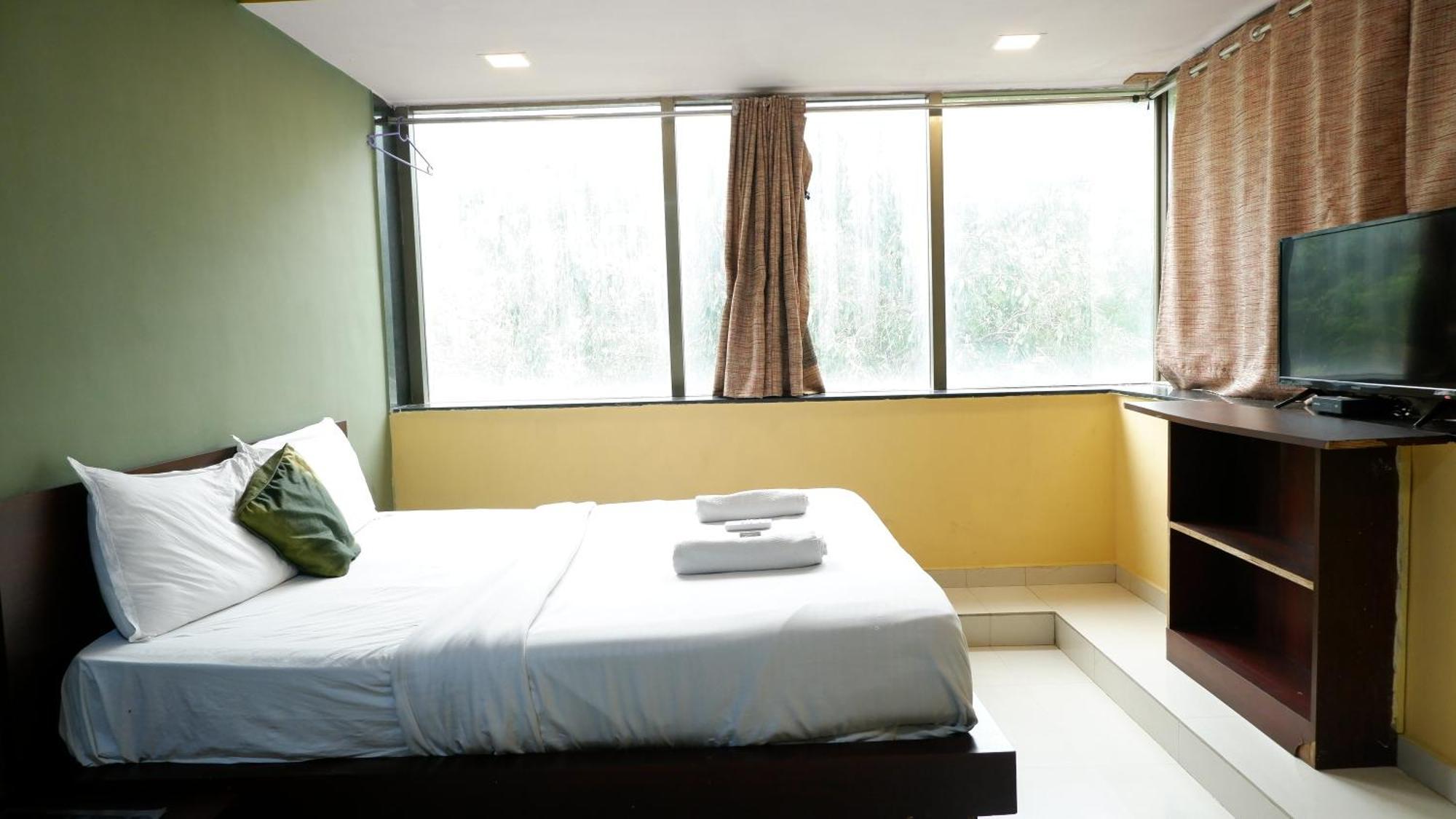 Hotel Artusinn Midc Andheri East Mumbai Exterior photo