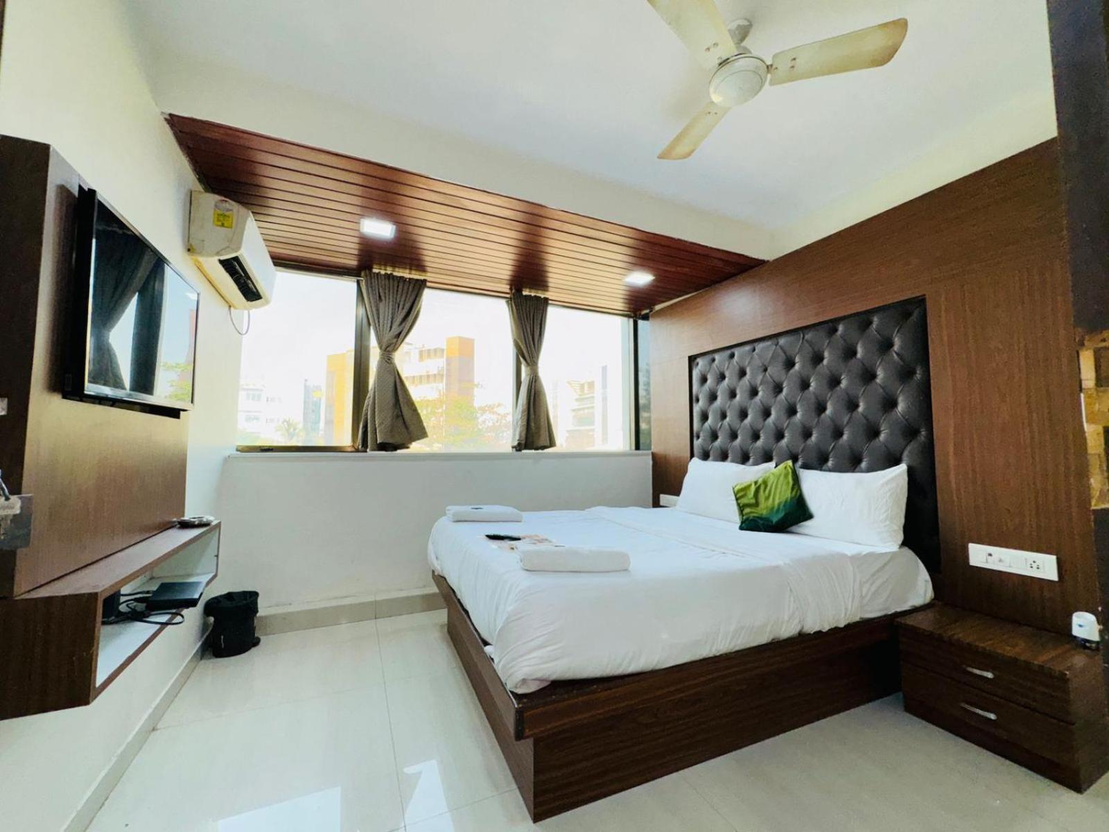 Hotel Artusinn Midc Andheri East Mumbai Exterior photo
