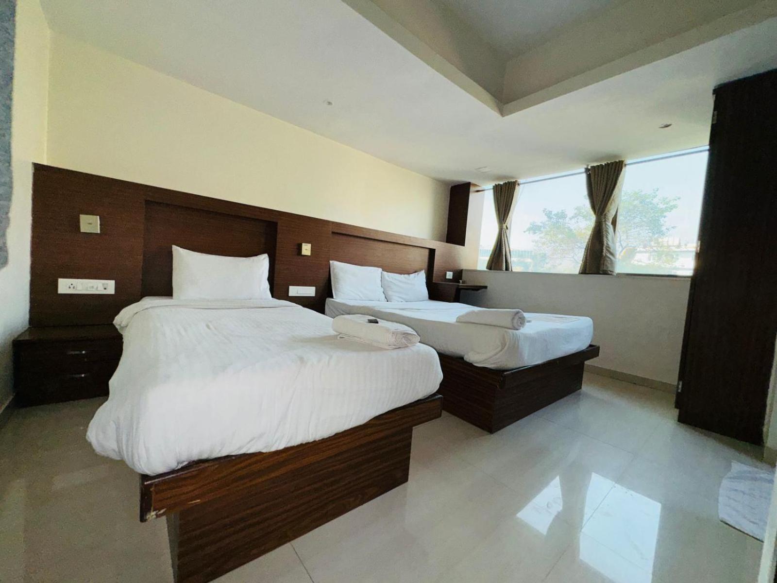 Hotel Artusinn Midc Andheri East Mumbai Exterior photo