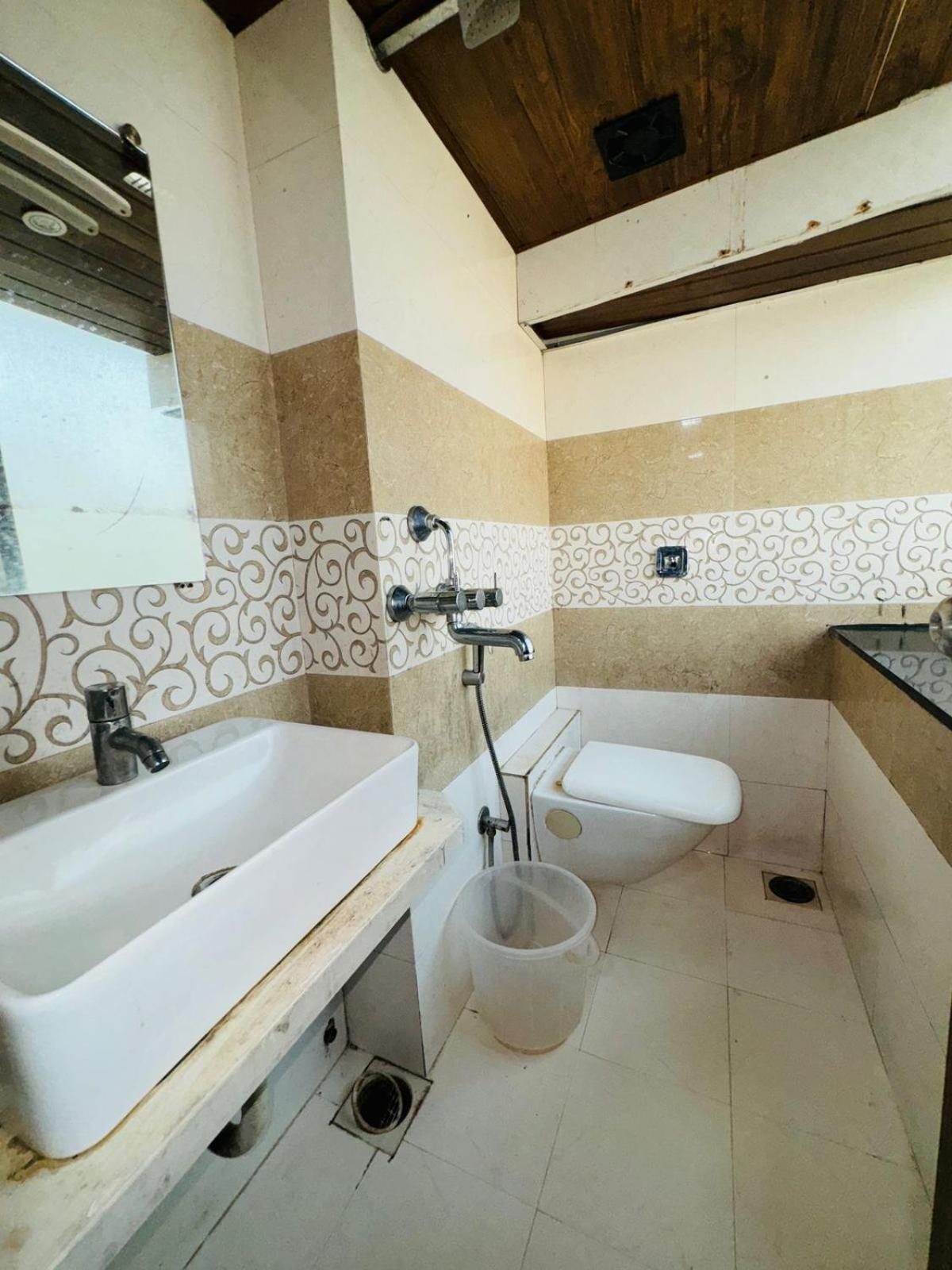 Hotel Artusinn Midc Andheri East Mumbai Exterior photo